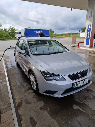 Fcars wypożyczalnia samochodów